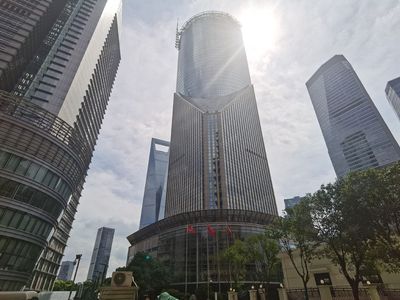 上海浦东新区中银大厦写字楼租售，近地铁2号线，14号线