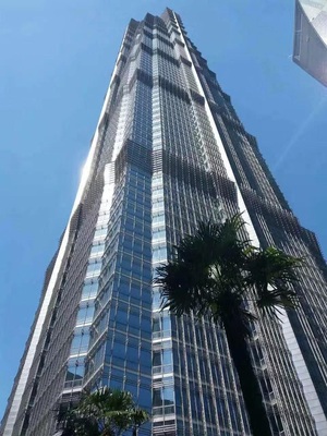 上海浦东新区金茂大厦写字楼租售，近地铁2号线，地处陆家嘴金融贸易区中心