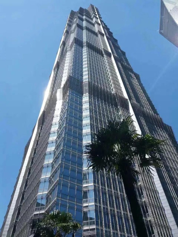 上海浦东新区金茂大厦写字楼租售，近地铁2号线，地处陆家嘴金融贸易区中心