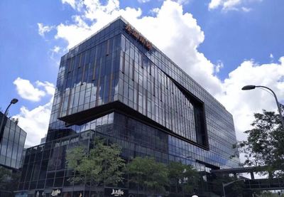 上海市虹桥龙湖天街办公出租 三地铁上盖 精装带家具交付