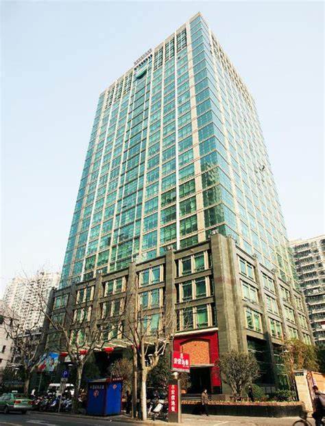 上海长宁区盛高国际大厦写字楼租售，四轨交汇近地铁2/3/4/10号线