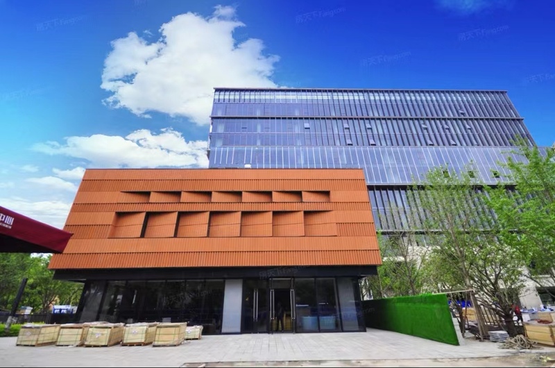 上海市莘庄行政中心区域，新闵万科中心办公室出租，1，5号线莘庄站