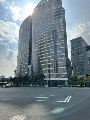 上海市静安区苏河湾银行商铺出租1002.32平米，恒丰路地铁上盖