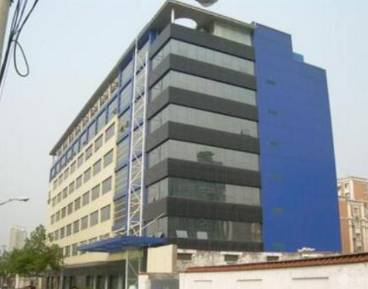 上海静安区静安现代产业大厦写字楼租售，周边设施完善，近地铁1/7号线