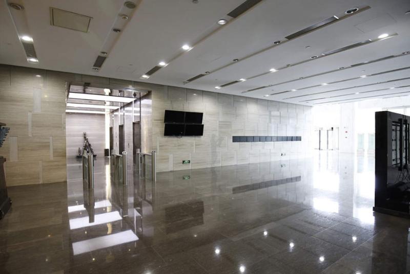 上海黄浦区解放日报大厦写字楼租售、地理位置优越、近地铁10号线、2号线南京东路站