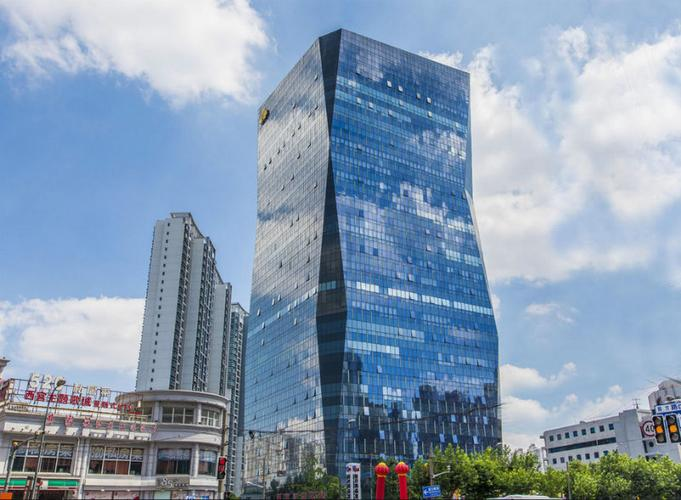 上海普陀区绿地和创大厦写字楼租售，地铁3/4/11号线曹杨路站