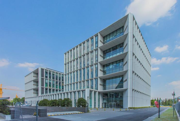 上海长宁区文洋大楼写字楼租售，5A甲级智能写字楼，距2号线淞虹路站700米