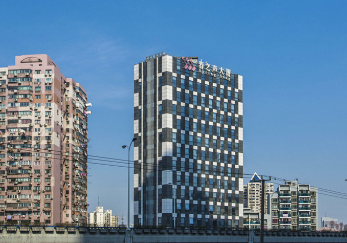 上海普陀区春之声大厦写字楼租售、办公楼标准层层高3.6米、地铁三轨交汇