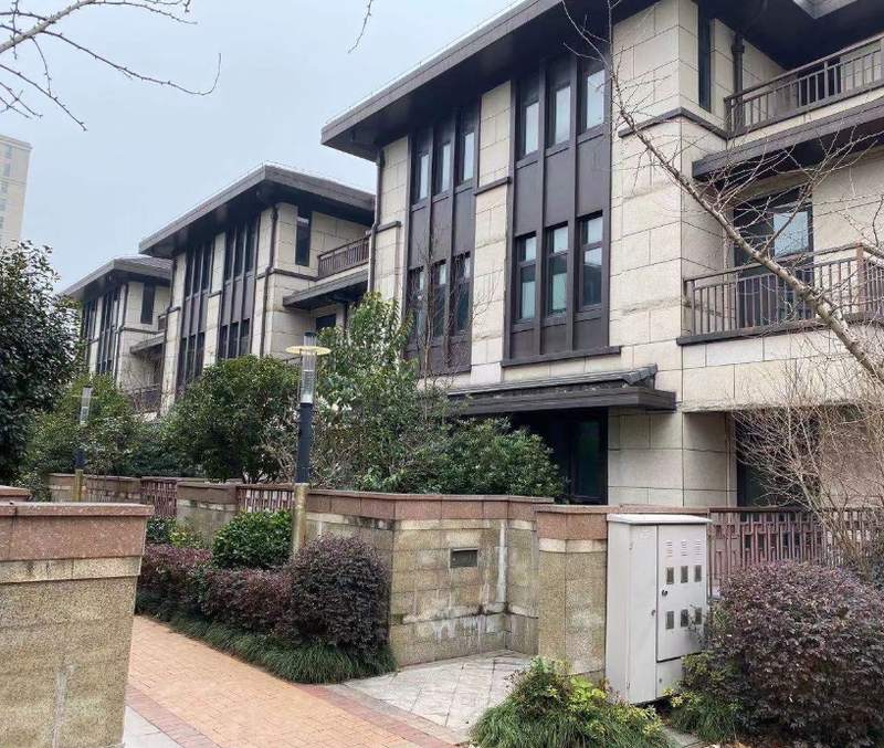 上海市嘉定区中茂世纪写字楼出售，集别墅式办公，酒店式公寓（LOFT）、精品酒店，多元商业四大业态为一体。