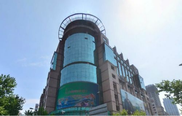 上海黄浦区二百永新大厦写字楼租售，地处繁华的市中心淮海中路、近地铁1/12号线