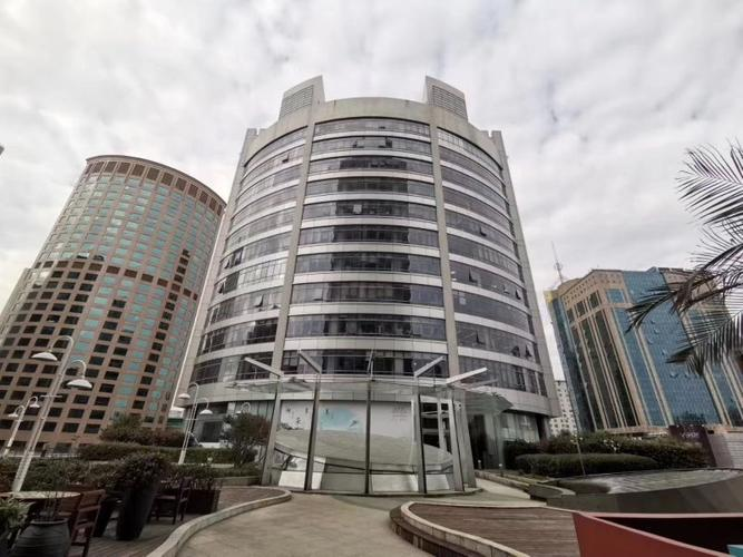 上海黄浦区永银大厦写字楼租售，中心繁华的淮海中路商业圈近8号线大世界站