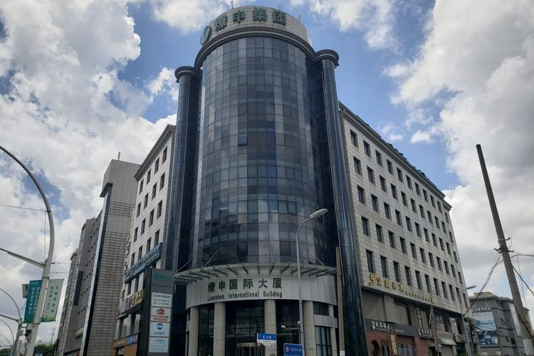 上海闵行区燎申国际大厦写字楼租售，9号线合川路站、更适合各类客户需求。