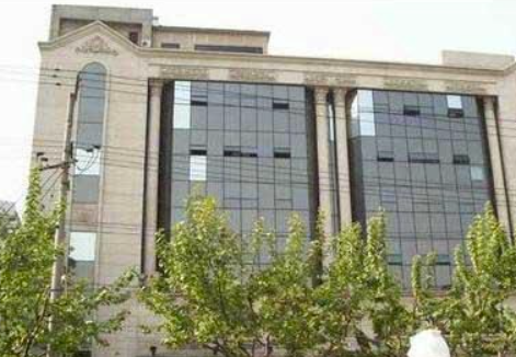 上海静安区奥力孚利华大厦写字楼租售、现代化高级办公楼、布局合理、设施齐全