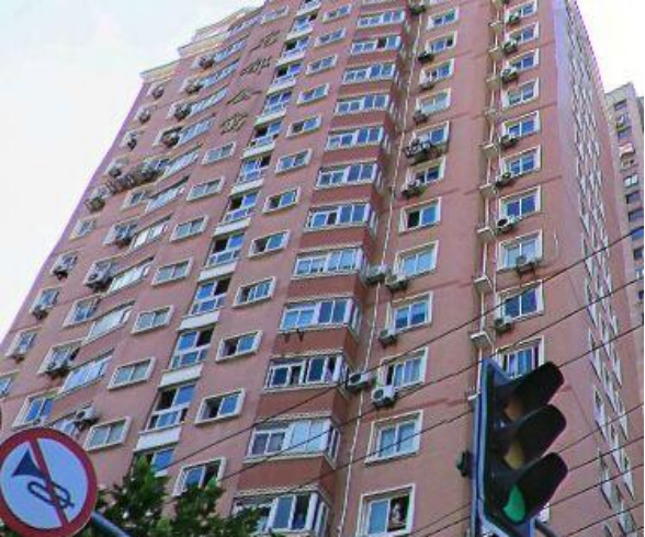 上海市长宁区名都公寓153㎡出售，视野极佳，交通发达