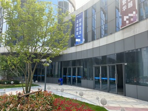 上海市大宁商圈沿街商铺400㎡出租，超高人流量商铺，沪太路灵石路