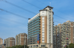 上海长宁区海益商务大厦写字楼租售、交通便捷、近地铁2号线威宁路