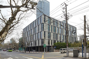 上海静安区东艺大厦写字楼租售，采用全景式无遮挡景观设计、近地铁1/2号线