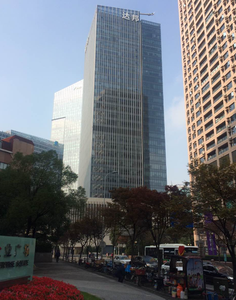 上海闸北区汉中广场写字楼租售，地处上海火车站黄金地段，近地铁1/3/4号线