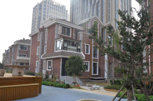 上海市嘉定区嘉翔澜园公寓出售，共7栋组成，2栋高层和5幢联排叠拼别墅