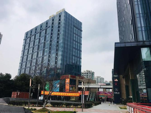 上海市宝山区绿地新都会公寓出售44-66㎡，拥有优越的地理位置，便利的公共交通