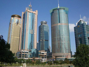 上海市浦东区申江958（华能联合大厦），陆家嘴金融中心区的黄金地段，交通便捷，位置显赫