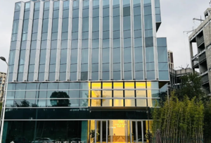 上海市松江区中泰广场独栋出售，九亭板块丨毗邻大虹桥丨稀缺商业独栋出售丨企业总部不二之选