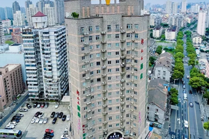 上海市静安区华龙大酒店公寓出售45-68㎡，坐拥上海陆上门户