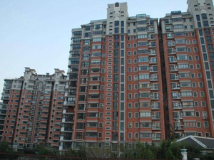 上海市松江区恒都广场46㎡公寓出售，商业综合体